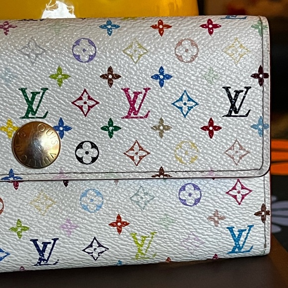 LOUIS VUITTON MURAKAMI SARAH WALLET W/DUSTBAG (DATE CODE CA0122) - Picture 5 of 16
